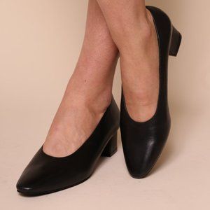 Intentionally Blank - Yum heels - Sz US 6